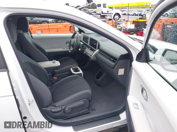 2024 Hyundai Ioniq 5 SEL with VIN KM8KNDDF5RU305186, listed as a IAAI auction lot 41905785 with 12,105 mi miles and . Bid and sale history available at DreamBid. Image 5.