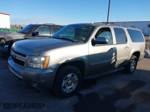 2008 Chevrolet Suburban LTZ with VIN 1GNFK16368R164170, listed as a IAAI auction lot 41620722 with 278,634 mi miles. Bid and sale history available at carsss.com. Image 2.