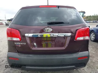 2013 Kia Sorento LX z VIN 5XYKT3A64DG341941, wystawiony jako IAAI lot #41944016 z przebiegiem 154 157 mil mil oraz . Historia ofert i sprzedaży dostępna na DreamBid. Obrazek 16.