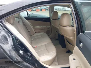 2013 Nissan Maxima SV z VIN 1N4AA5AP3DC844165, wystawiony jako IAAI lot #42244988 z przebiegiem 105 937 mil mil oraz . Historia ofert i sprzedaży dostępna na DreamBid. Obrazek 8.