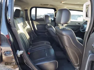 2010 Hummer H3 with VIN 5GTMNLEP2A8120047, listed as a Copart auction lot 45676335 with 213,265 mi miles and Clean Title. Bid and sale history available at DreamBid. Image 10.