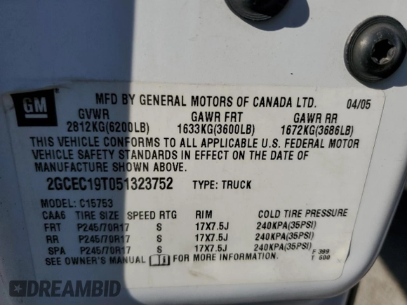 2005 Chevrolet Silverado 1500 LS with VIN 2GCEC19T051323752, listed as a Copart auction lot 43731485 with 146,765 mi miles and Salvage title. Bid and sale history available at DreamBid. Image 12.