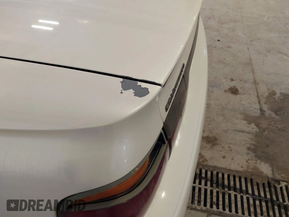 1998 Cadillac Seville STS z VIN 1G6KY5493WU908261, wystawiony jako IAAI lot #41933423 z przebiegiem 179 479 mil mil oraz . Historia ofert i sprzedaży dostępna na DreamBid. Obrazek 12.