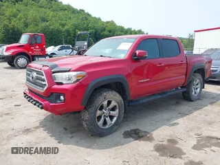 2017 Toyota Tacoma SR5 z VIN 3TMCZ5AN5HM066093, wystawiony jako IAAI lot #42370102 z przebiegiem 115 327 mil mil oraz . Historia ofert i sprzedaży dostępna na DreamBid. Obrazek 18.