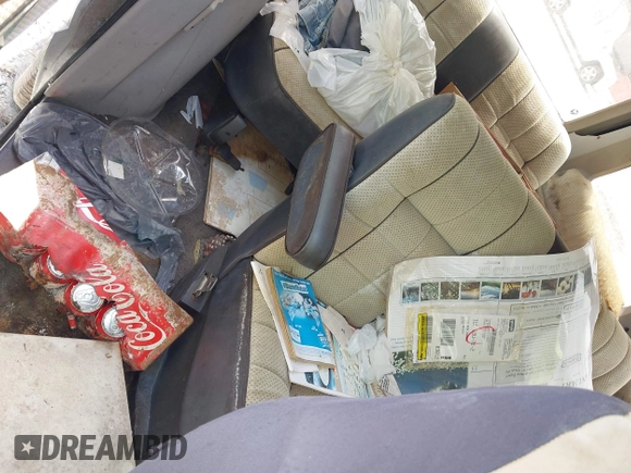 1987 Dodge Caravan z VIN 2B4FK41G3HR127301, wystawiony jako IAAI lot #42393563 z przebiegiem Nie podano mil oraz . Historia ofert i sprzedaży dostępna na DreamBid. Obrazek 8.