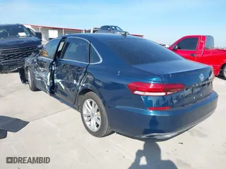 2020 Volkswagen Passat 2.0T SE with VIN 1VWSA7A33LC009556, listed as a IAAI auction lot 40989431 with 96,540 mi miles. Bid and sale history available at carsss.com. Image 3.