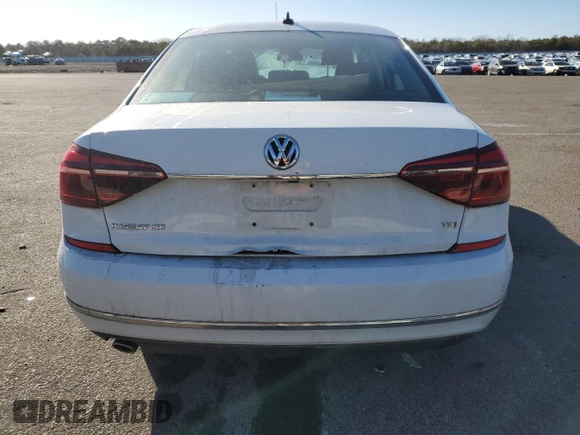 2017 Volkswagen Passat SE z VIN 1VWBT7A3XHC071165, wystawiony jako Copart lot #45755595 z przebiegiem 34 633 mil mil oraz Szkoda całkowita • Salvage title. Historia ofert i sprzedaży dostępna na DreamBid. Obrazek 6.