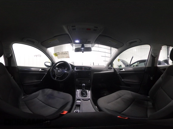 2019 Volkswagen Golf SE z VIN WVWKR7AU2KW907826, wystawiony jako IAAI lot #42030754 z przebiegiem 34 608 mil mil oraz . Historia ofert i sprzedaży dostępna na DreamBid. Obrazek 26.