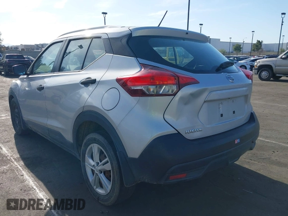 2019 Nissan Kicks SV with VIN 3N1CP5CU4KL516620, listed as a IAAI auction lot 41986143 with 67,702 mi miles. Bid and sale history available at carsss.com. Image 3.