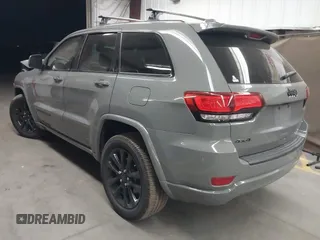 2020 Jeep Grand Cherokee Altitude z VIN 1C4RJFAG0LC163818, wystawiony jako IAAI lot #42009857 z przebiegiem 77 843 mil mil oraz . Historia ofert i sprzedaży dostępna na DreamBid. Obrazek 3.
