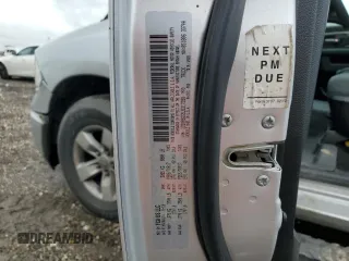 2018 Ram 1500 SLT z VIN 1C6RR6GG9JS317288, wystawiony jako Copart lot #50593095 z przebiegiem 128 698 mil mil oraz Szkoda całkowita • Salvage title. Historia ofert i sprzedaży dostępna na DreamBid. Obrazek 13.