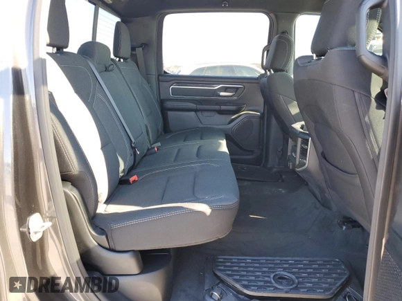 2020 Ram 1500 Big Horn z VIN 1C6SRFFT7LN162323, wystawiony jako Copart lot #85539604 z przebiegiem 25 268 mil mil oraz Szkoda całkowita • Salvage title. Historia ofert i sprzedaży dostępna na DreamBid. Obrazek 10.