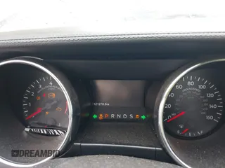 2015 Ford Mustang V6 with VIN 1FA6P8AM3F5344333, listed as a IAAI auction lot 42623531 with 121,278 mi miles and . Bid and sale history available at DreamBid. Image 7.