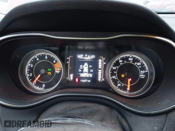 2019 Jeep Cherokee Latitude Plus z VIN 1C4PJLLBXKD420578, wystawiony jako IAAI lot #41462302 z przebiegiem 116 277 mil mil oraz . Historia ofert i sprzedaży dostępna na DreamBid. Obrazek 7.