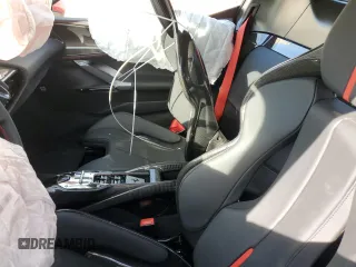 2024 Ferrari SF90 z VIN ZFF96NMA5R0306616, wystawiony jako Copart lot #82438994 z przebiegiem 190 mil mil oraz Szkody całkowita. Historia ofert i sprzedaży dostępna na DreamBid. Obrazek 10.