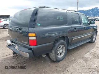 2004 Chevrolet Suburban LT with VIN 3GNEC16T84G317408, listed as a IAAI auction lot 41758444 with 296,784 mi miles. Bid and sale history available at carsss.com. Image 12.