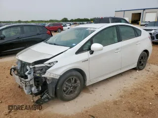 2015 Toyota Prius Four with VIN JTDKN3DU0F0460812, listed as a Copart auction lot 62837385 with 207,033 mi miles and Salvage title. Bid and sale history available at DreamBid. Image 1.