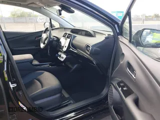2017 Toyota Prius Two with VIN JTDKARFUXH3040763, listed as a IAAI auction lot 42041831 with 120,063 mi miles. Bid and sale history available at carsss.com. Image 5.