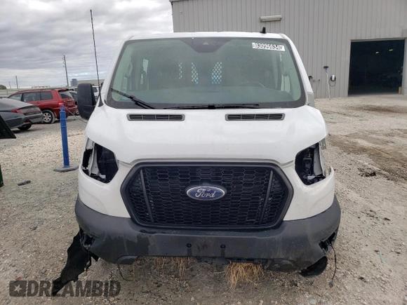 2023 Ford Transit Cargo with VIN 1FTBR1Y83PKA29926, listed as a Copart auction lot 83096634 with 22,496 mi miles and Clean Title. Bid and sale history available at DreamBid. Image 5.