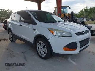 2014 Ford Escape S with VIN 1FMCU0F78EUB64310, listed as a IAAI auction lot 41912138 with 257,755 mi miles. Bid and sale history available at carsss.com. Image 1.