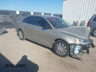 2015 Volkswagen Jetta Sedan 2.0L S with VIN 3VW2K7AJ0FM270450, listed as a IAAI auction lot 41401218 with 94,954 mi miles. Bid and sale history available at carsss.com. Image 1.