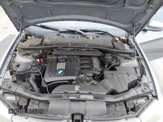 2011 BMW 3 Series 328i z VIN WBAPH5C5XBA448624, wystawiony jako IAAI lot #42381476 z przebiegiem 151 363 mil mil oraz . Historia ofert i sprzedaży dostępna na DreamBid. Obrazek 10.