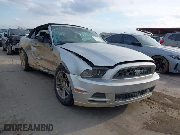 2014 Ford Mustang V6 with VIN 1ZVBP8EM8E5233906, listed as a IAAI auction lot 41590461 with 113,131 mi miles. Bid and sale history available at carsss.com. Image 1.