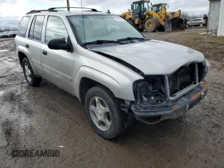 2007 Chevrolet TrailBlazer LS with VIN 1GNDT13S772221905, listed as a Copart auction lot 47778175 with 189,854 mi miles and Clean Title. Bid and sale history available at DreamBid. Image 4.