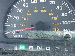 2000 Toyota 4Runner SR5 with VIN JT3HN86R6Y0305155, listed as a IAAI auction lot 41890566 with 223,502 mi miles. Bid and sale history available at carsss.com. Image 7.
