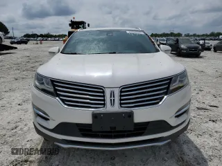 2017 Lincoln MKC Reserve z VIN 5LMTJ3DH0HUL04356, wystawiony jako Copart lot #53694465 z przebiegiem 134 998 mil mil oraz Szkody całkowita. Historia ofert i sprzedaży dostępna na DreamBid. Obrazek 5.