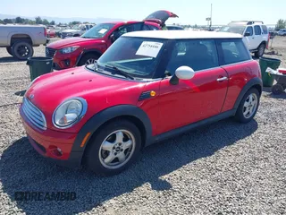 2010 MINI Hardtop with VIN WMWMF3C57ATU78437, listed as a IAAI auction lot 42754446 with 73,907 mi miles and . Bid and sale history available at DreamBid. Image 2.