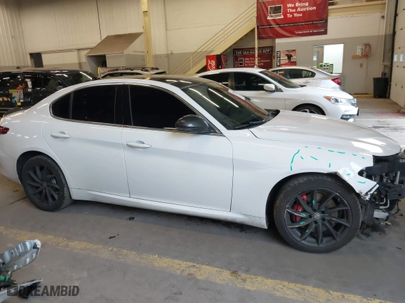 2017 Alfa Romeo Giulia with VIN ZARFAEDN1H7552738, listed as a IAAI auction lot 41529238 with 107,421 mi miles. Bid and sale history available at carsss.com. Image 14.