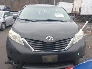 2013 Toyota Sienna LE AAS with VIN 5TDKK3DCXDS365748, listed as a IAAI auction lot 41672203 with 175,563 mi miles. Bid and sale history available at carsss.com. Image 12.