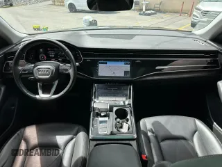 2021 Audi Q8 Premium Plus z VIN WA1EVAF17MD034670, wystawiony jako Copart lot #56331855 z przebiegiem 79 150 mil mil oraz Tytuł czysty. Historia ofert i sprzedaży dostępna na DreamBid. Obrazek 7.