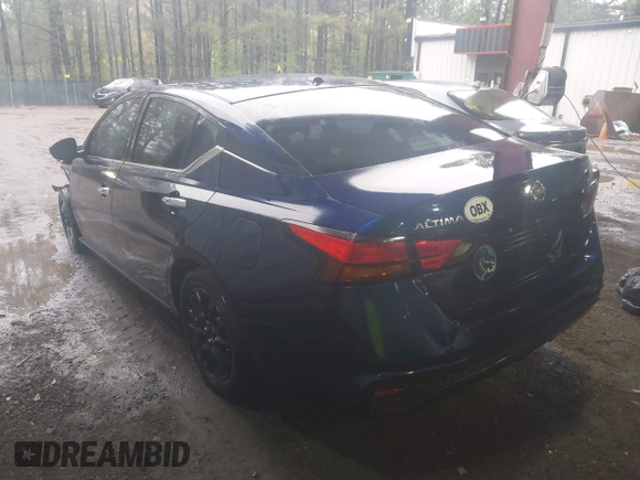 2019 Nissan Altima S with VIN 1N4BL4BV4KC246105, listed as a IAAI auction lot 41996875 with 112,436 mi miles and . Bid and sale history available at carsss.com. Image 3.