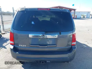 2011 Honda Pilot LX with VIN 5FNYF3H24BB022435, listed as a IAAI auction lot 41304933 with Not provided miles and . Bid and sale history available at DreamBid. Image 15.