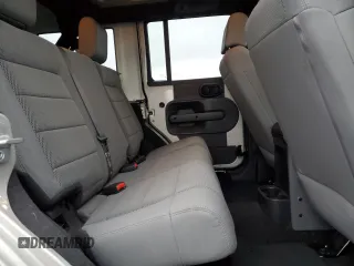 2007 Jeep Wrangler Unlimited Rubicon с VIN 1J8GA691X7L191115, выставлен на аукционе Copart как лот 87523925 с пробегом 85 709 миль миль и Списание • Salvage title. История ставок и продаж доступна на DreamBid. Изображение 11.