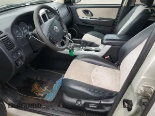 2005 Mercury Mariner Luxury z VIN 4M2YU56145DJ14548, wystawiony jako Copart lot #56871115 z przebiegiem 114 729 mil mil oraz Czysty tytuł • Clean title. Historia ofert i sprzedaży dostępna na DreamBid. Obrazek 7.