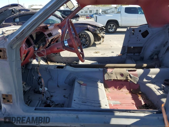 1967 Ford Mustang z VIN 7R01C187037, wystawiony jako Copart lot #76797114 z przebiegiem Nie podano mil oraz Szkoda całkowita • Salvage title. Historia ofert i sprzedaży dostępna na DreamBid. Obrazek 7.