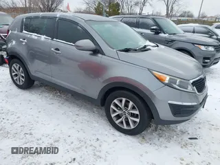 2016 Kia Sportage LX with VIN KNDPB3AC2G7847526, listed as a IAAI auction lot 41326209 with 202,657 mi miles. Bid and sale history available at carsss.com. Image 1.