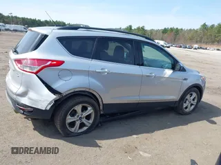 2016 Ford Escape SE z VIN 1FMCU9GXXGUB78201, wystawiony jako IAAI lot #42048676 z przebiegiem 139 144 mil mil oraz . Historia ofert i sprzedaży dostępna na DreamBid. Obrazek 13.