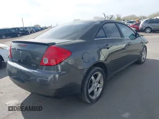 2007 Pontiac G6 with VIN 1G2ZG58N674177062, listed as a IAAI auction lot 41999888 with 275,836 mi miles. Bid and sale history available at carsss.com. Image 4.