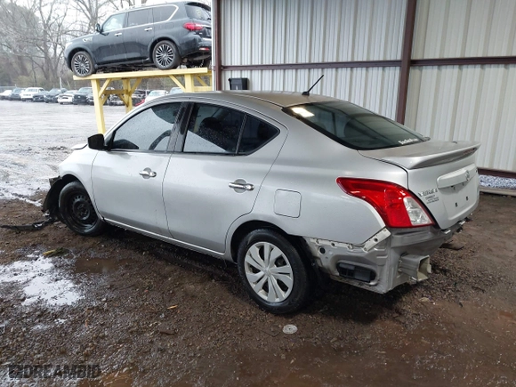 2019 Nissan Versa Sedan SV with VIN 3N1CN7AP3KL880199, listed as a IAAI auction lot 41571655 with 84,561 mi miles. Bid and sale history available at carsss.com. Image 3.