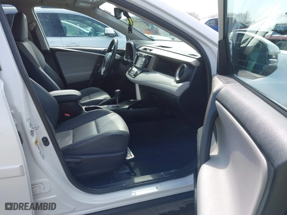 2014 Toyota RAV4 Limited with VIN 2T3DFREV1EW180066, listed as a IAAI auction lot 41687055 with 58,320 mi miles. Bid and sale history available at carsss.com. Image 5.