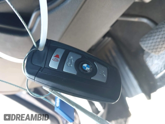 2013 BMW 3 Series 328i with VIN WBA3A5C59DF350824, listed as a IAAI auction lot 42206371 with Not provided miles and . Bid and sale history available at DreamBid. Image 11.