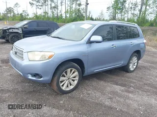 2008 Toyota Highlander Hybrid with VIN JTEEW41A182018294, listed as a IAAI auction lot 41935956 with 202,307 mi miles. Bid and sale history available at carsss.com. Image 2.