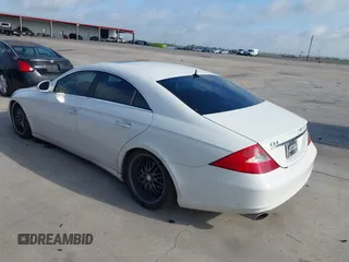 2006 Mercedes-Benz CLS 500 with VIN WDDDJ75XX6A017958, listed as a IAAI auction lot 42255953 with 169,538 mi miles and . Bid and sale history available at DreamBid. Image 3.