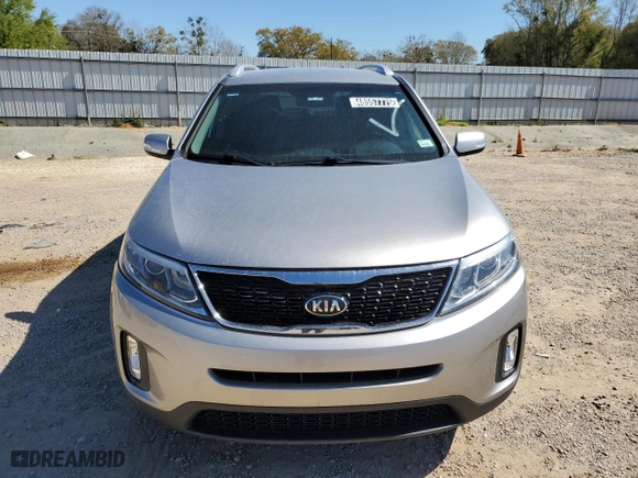 2014 Kia Sorento LX with VIN 5XYKT3A65EG500516, listed as a Copart auction lot 48557775 with 141,125 mi miles and Clean Title. Bid and sale history available at carsss.com. Image 5.