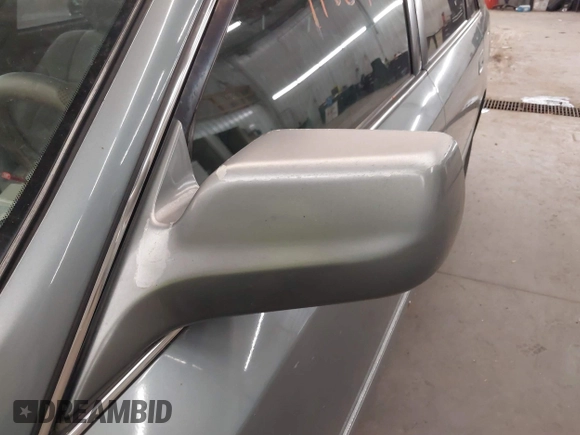 2001 Toyota Avalon XL with VIN 4T1BF28B01U162970, listed as a IAAI auction lot 41824530 with 255,051 mi miles and . Bid and sale history available at DreamBid. Image 12.