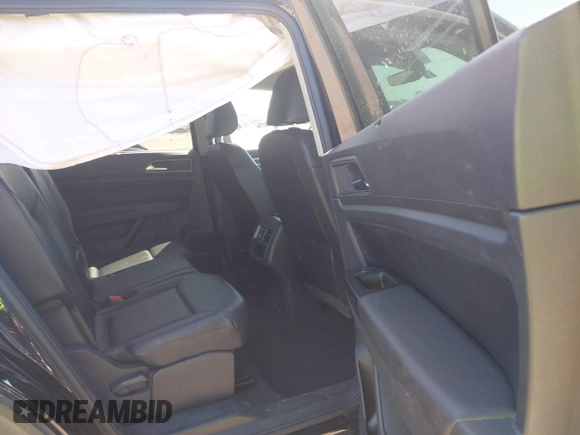 2019 Volkswagen Atlas SE with VIN 1V2WR2CA4KC595211, listed as a IAAI auction lot 41986643 with 96,299 mi miles and . Bid and sale history available at DreamBid. Image 8.